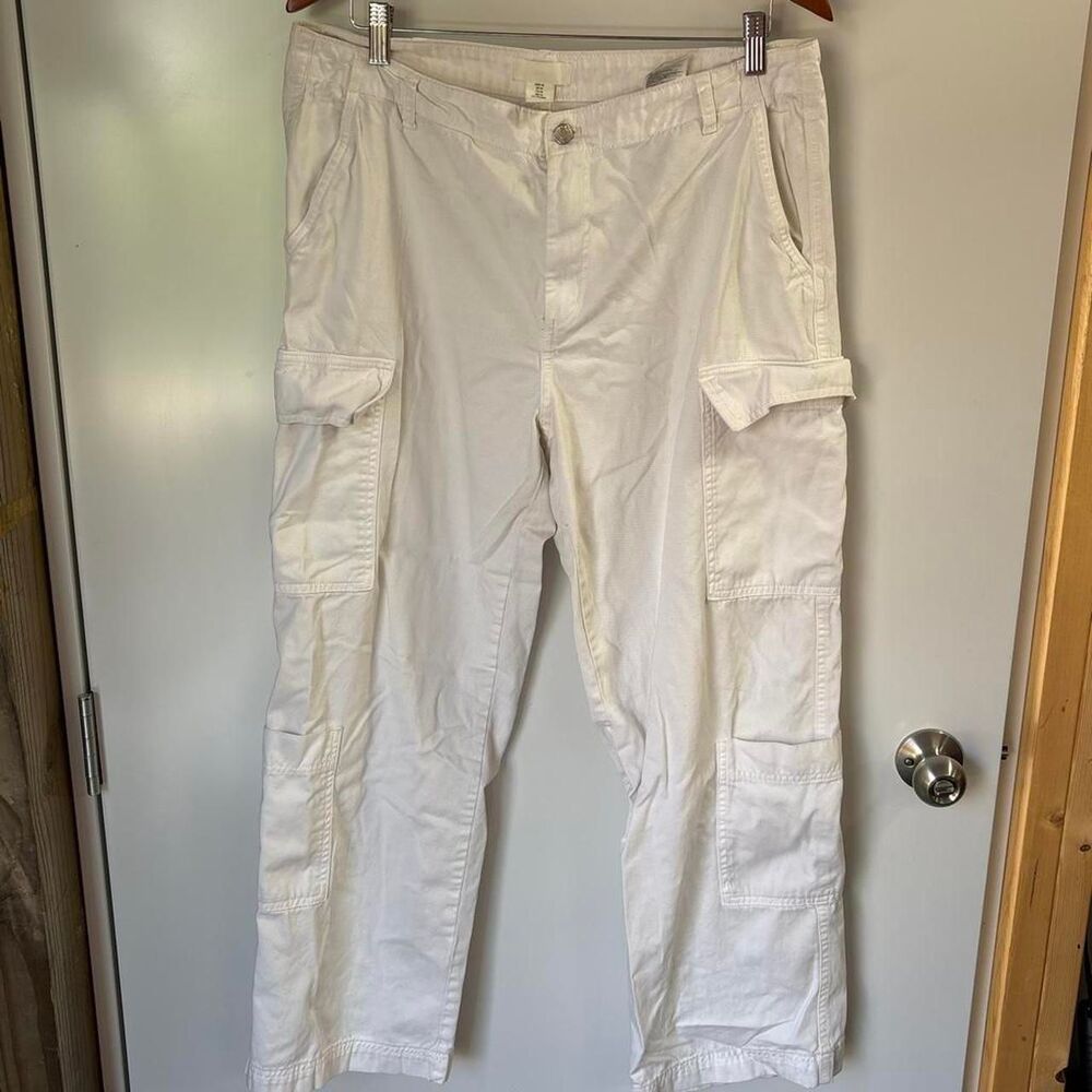H-m Women's White and Cream Trousers